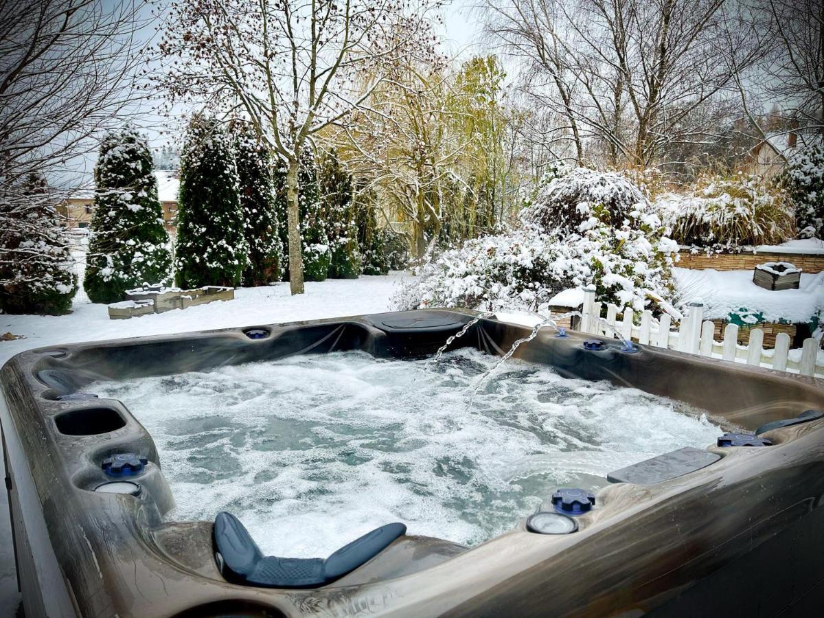 Villa 200M2 Avec Piscine Chauffee & Spa & Sauna & Kota-Grill Laval-sur-Vologne ภายนอก รูปภาพ